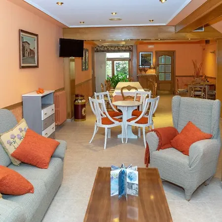 Holiday home Casa Rural Azua Salas De Los Infantes